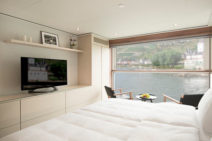 Emerald Waterways Star-Ships Accommodation Panorama Balcony Suite 2.jpg